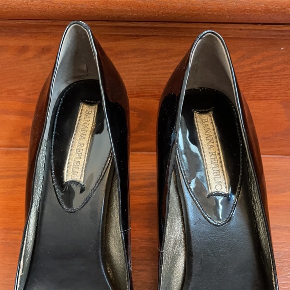 Banana Republic Peep Toe 4 Inch Heels - Picture 3 of 15